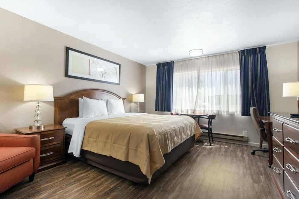 Ramada Bayside Inn & Suites Eureka Exteriér fotografie