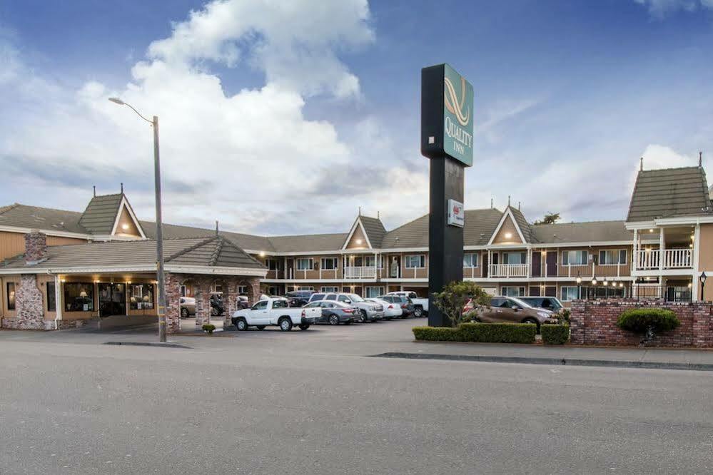 Ramada Bayside Inn & Suites Eureka Exteriér fotografie